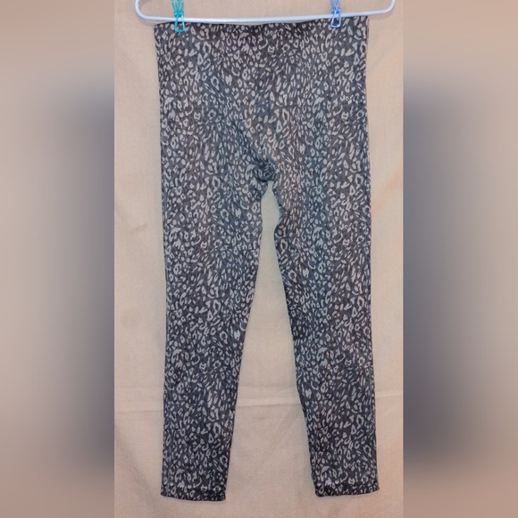 SPANX SLIMMING LEGGINGS ~ SIZE XL ~ BLUE & GRAY LEOPARD PRINT ~ HIGH WAISTED - Picture 6 of 8